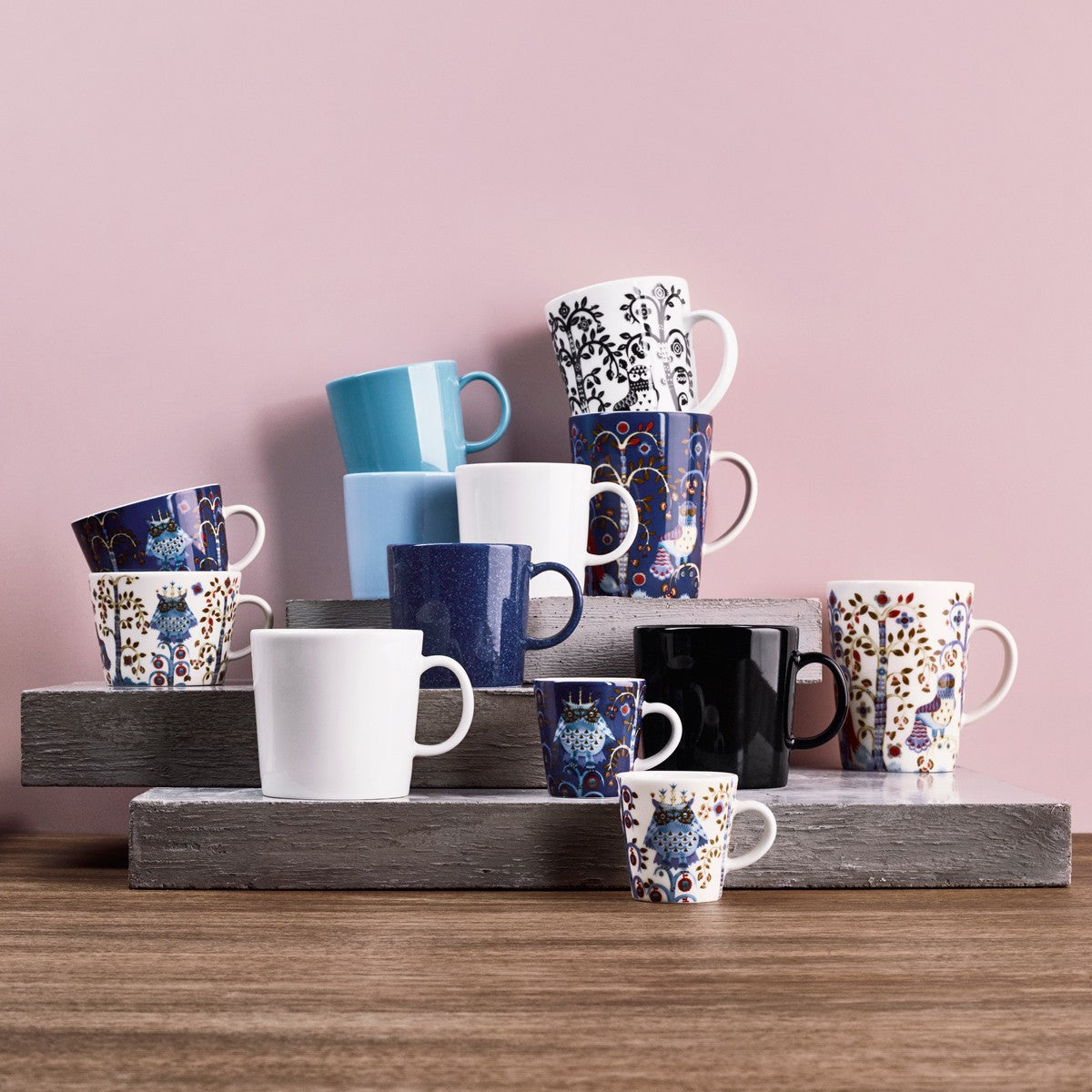 iittala Taika White / Black Mug - Set of 4