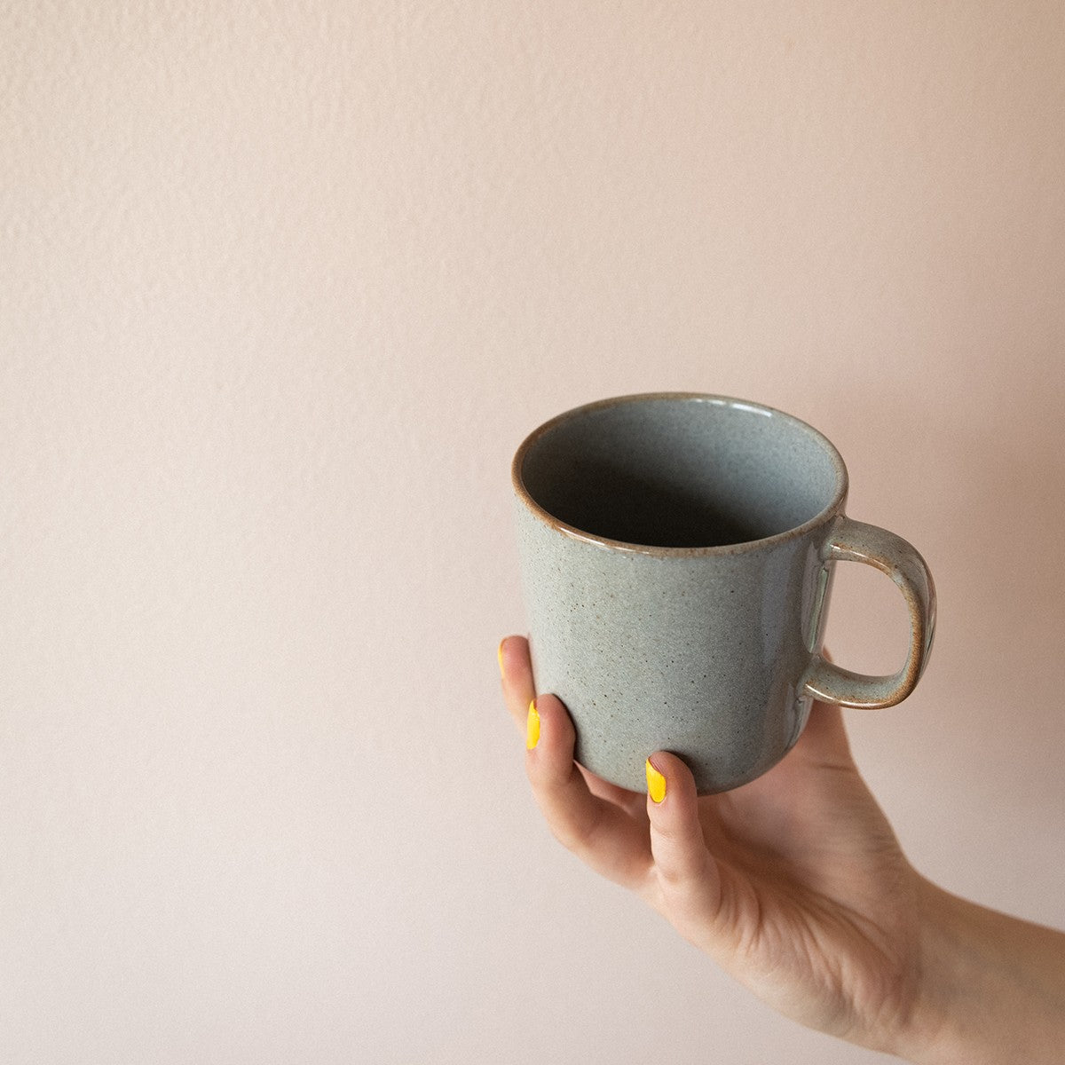 Pentik Tuntu Grey / Brown Mug - 12 oz