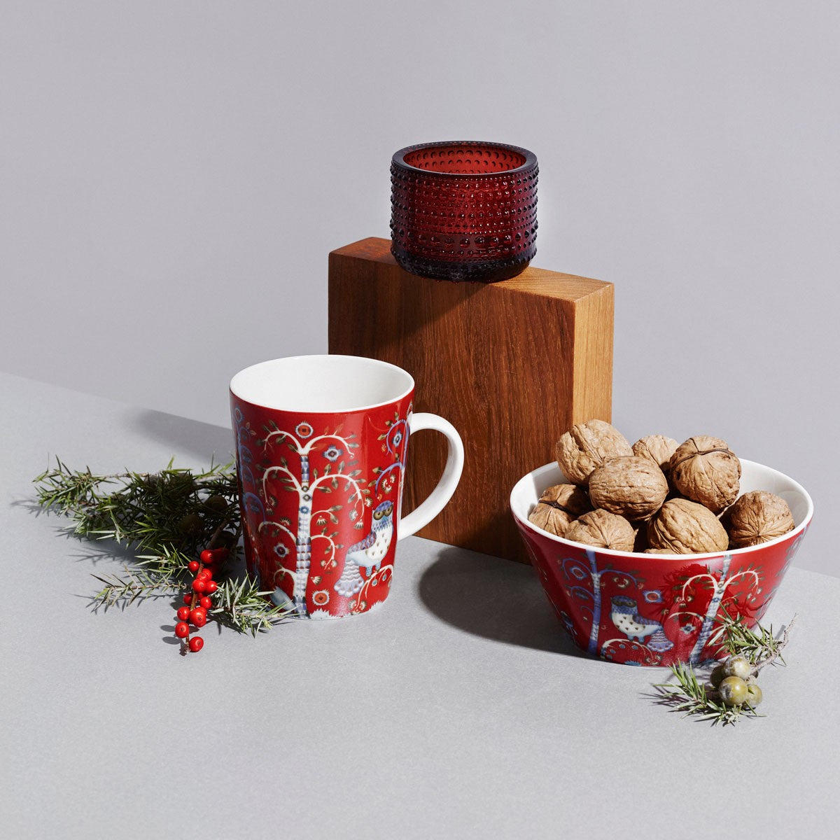iittala Taika Red 10 oz Bowl