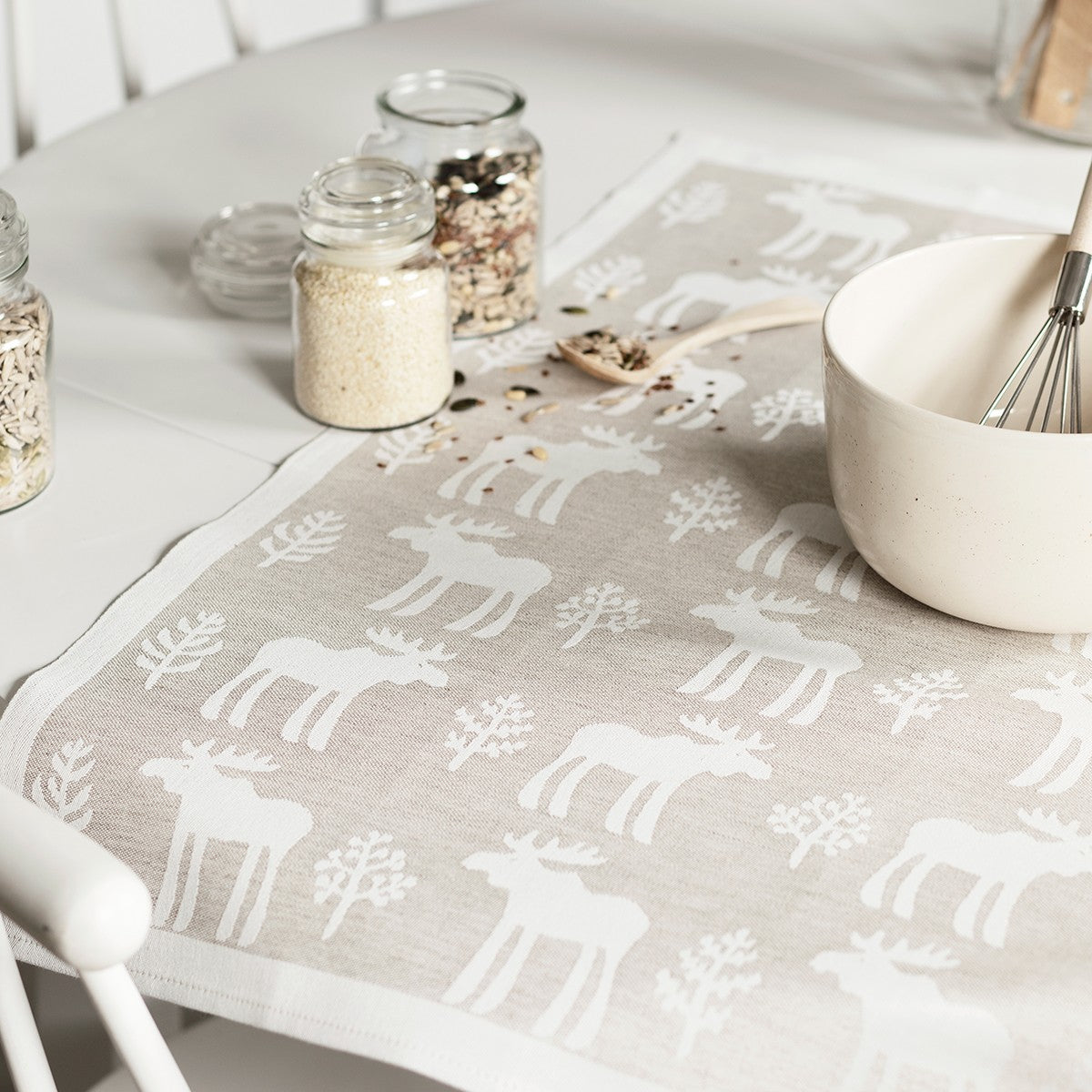 Lapuan Kankurit Hirvi Beige / White Tea Towel