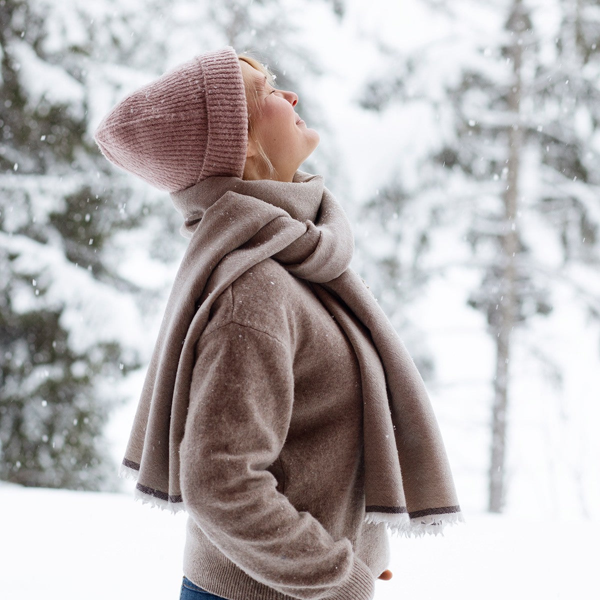 Lapuan Kankurit Viiru Beige Wool Scarf