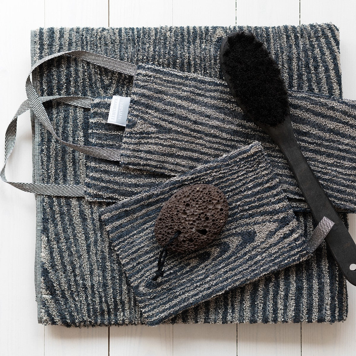 Lapuan Kankurit Viilu Black Sauna & Bath Towel