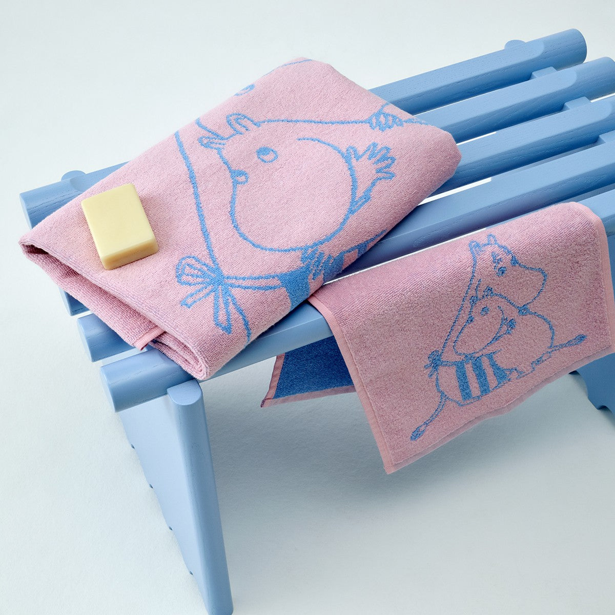 Arabia Moomin Family Time Pink / Light Blue Bath Towel - 80th Anniversary