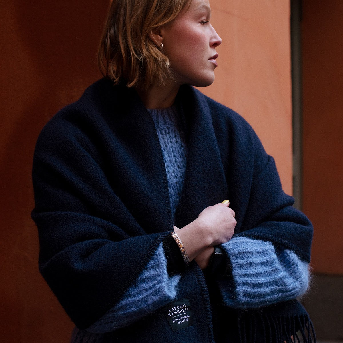 Lapuan Kankurit Uni Midnight Blue Wool Pocket Shawl