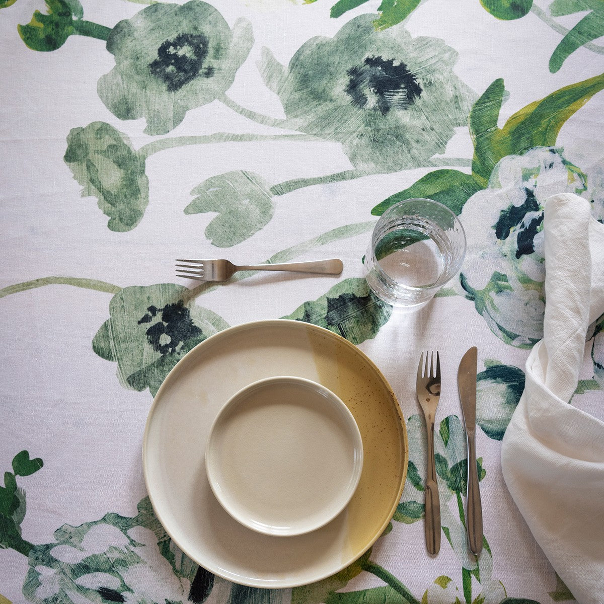 Pentik Freesia Green / White Table Runner