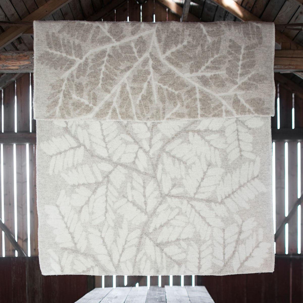 Lapuan Kankurit Verso Beige / White Blanket