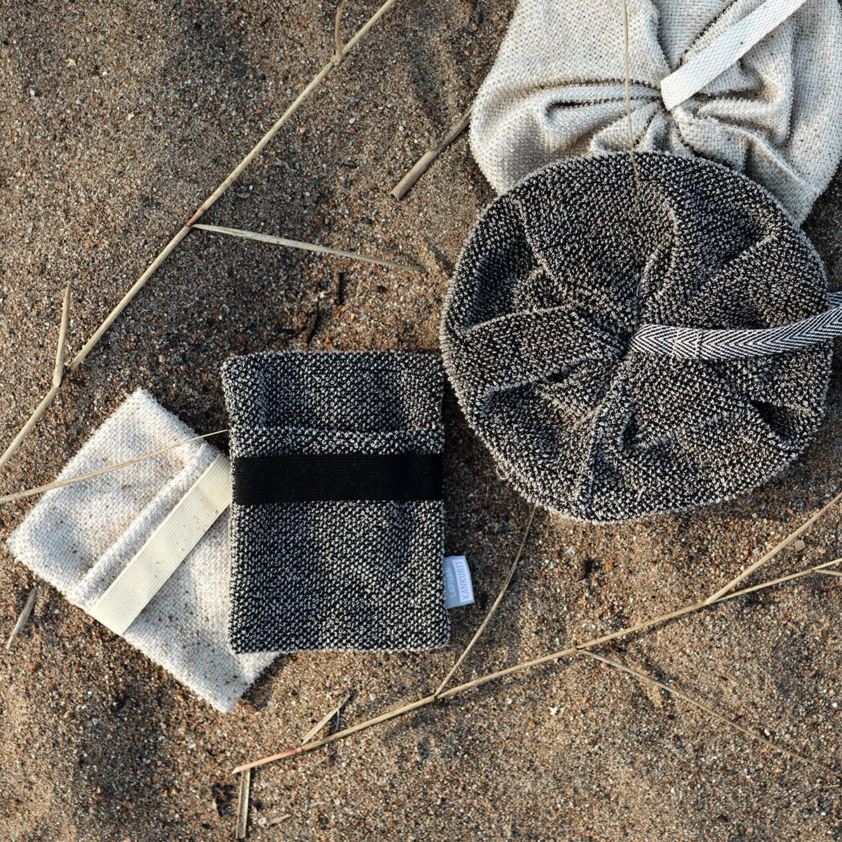 Lapuan Kankurit Kivi Beige Soap Scrub Mitt