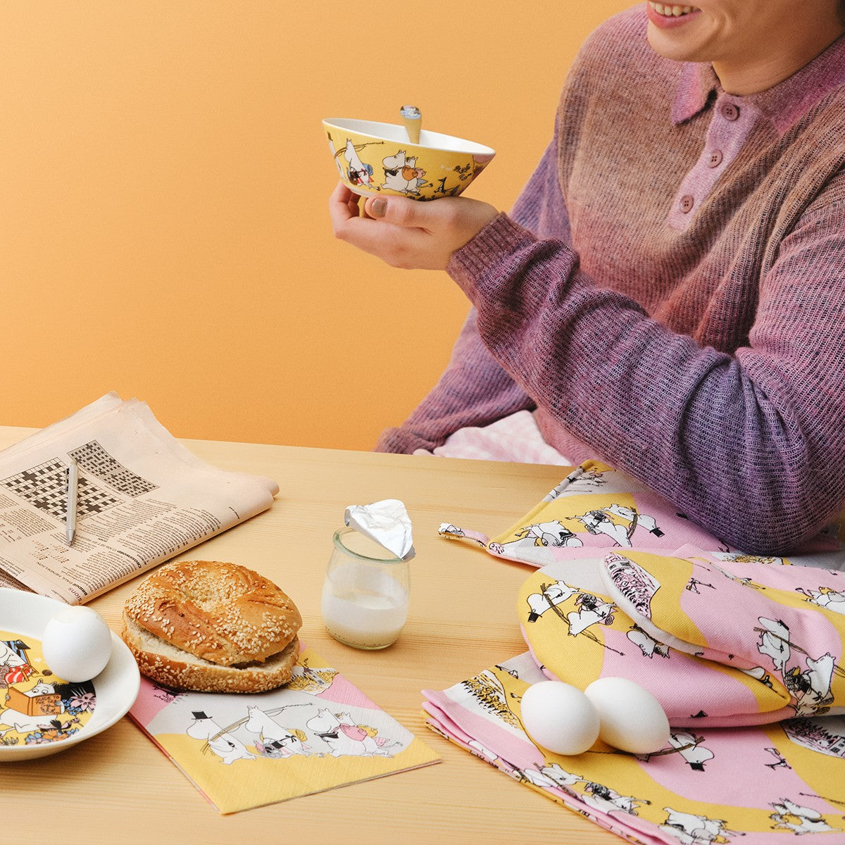 Arabia Moomin Family Time Bowl - 80th Anniversary