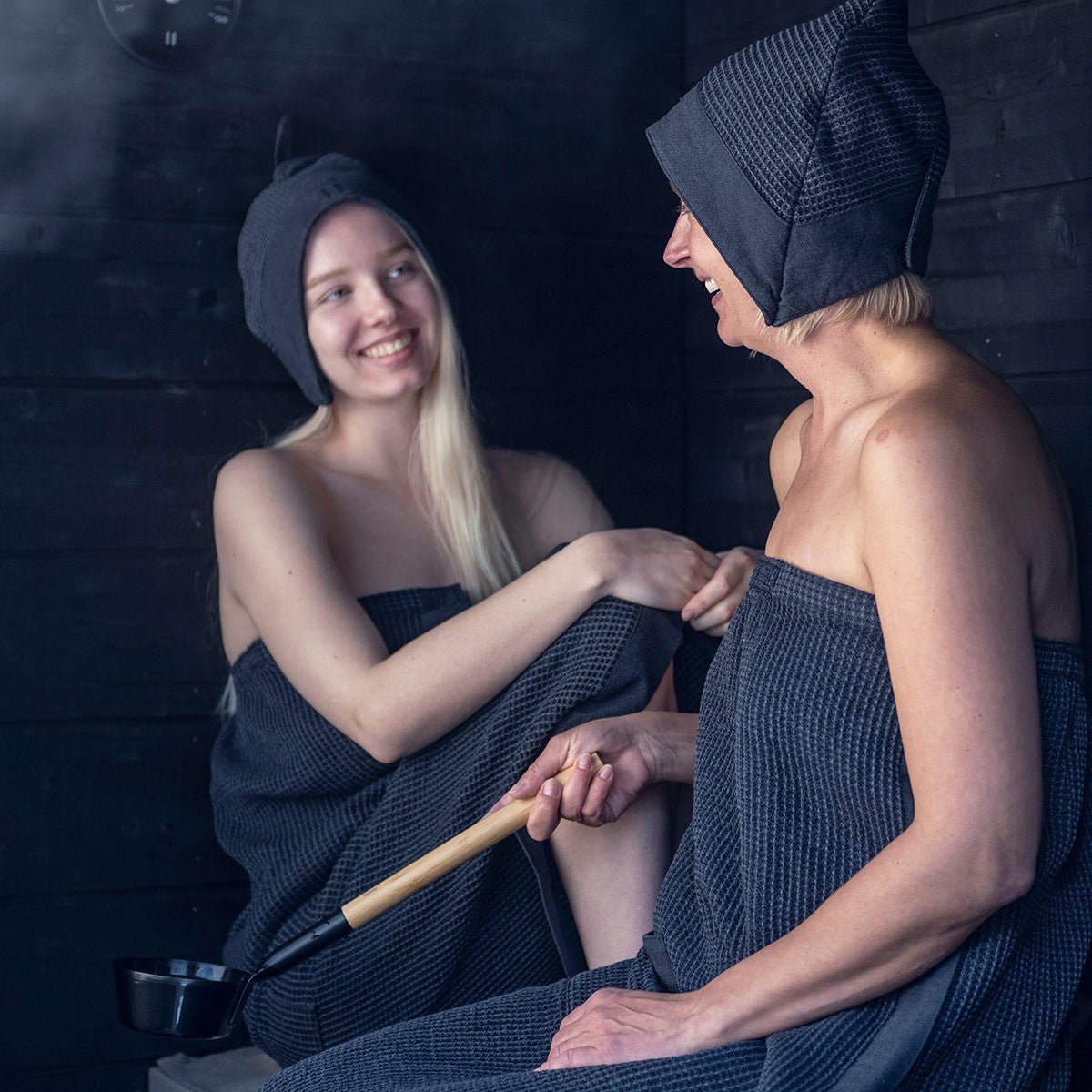 Rento Aluminum / Bamboo Black Sauna Ladle
