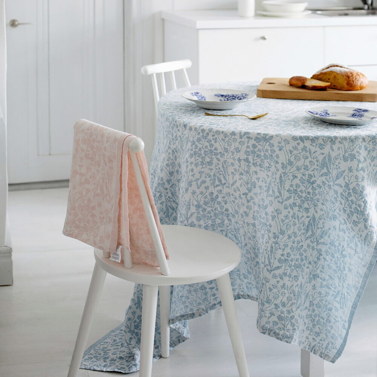 Lapuan Kankurit Niitty Blue Linen Blanket / Tablecloth