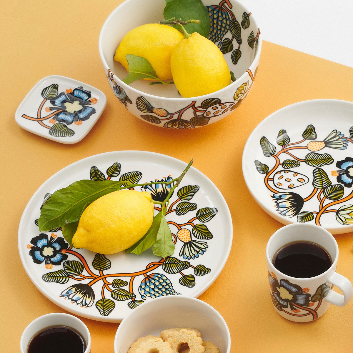 Marimekko Tiara White / Orange / Green / Blue Serving Bowl