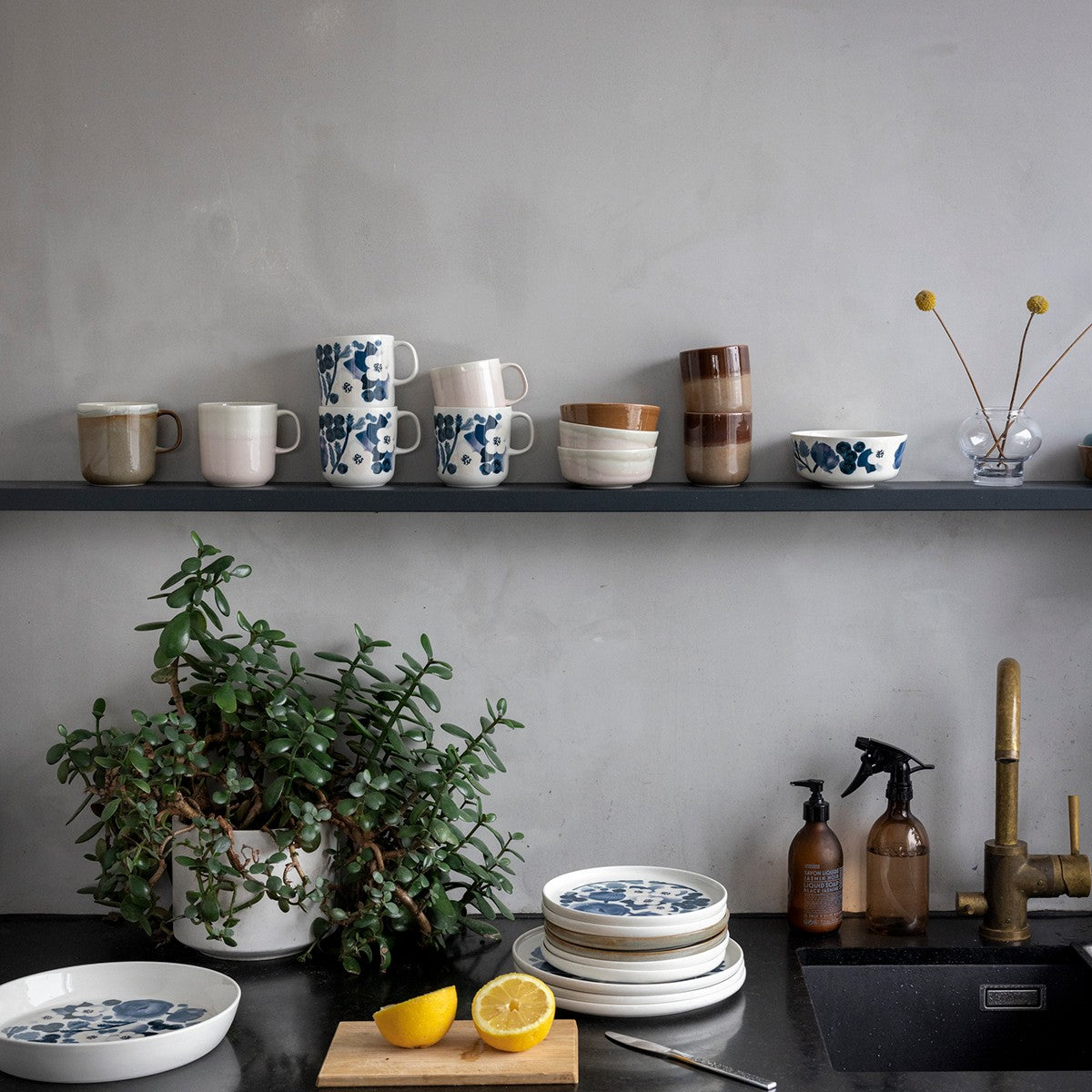 Pentik Lapin Kukka Blue / White Soup / Cereal Bowl