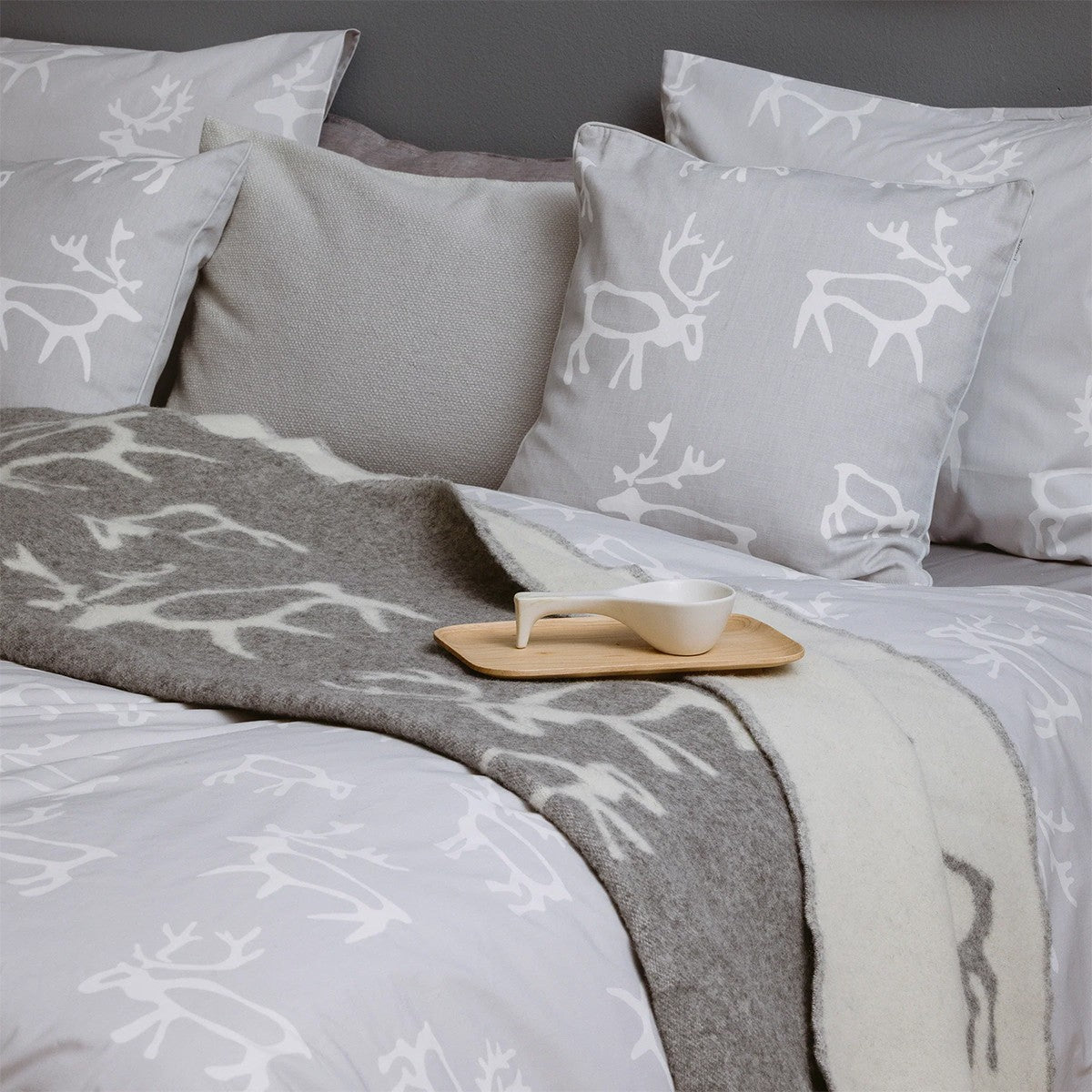 Pentik Saaga Grey Wool Blanket
