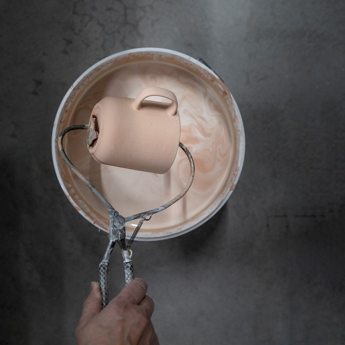 Pentik Tuntu Grey / Brown Mug - 12 oz