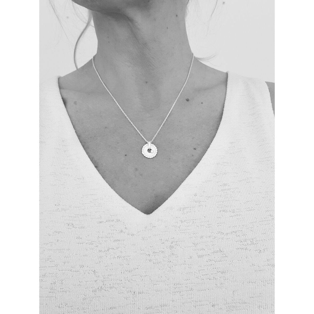 Korunilo Small Silver Moon Necklace