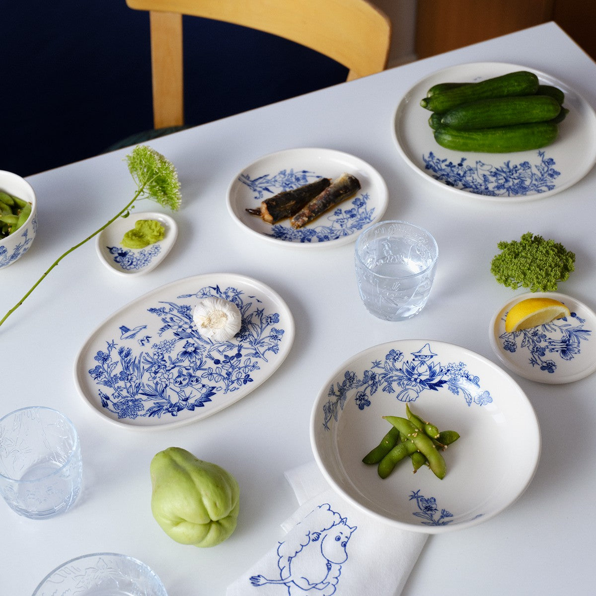 Arabia Moomin Haru White / Blue Serving Plate
