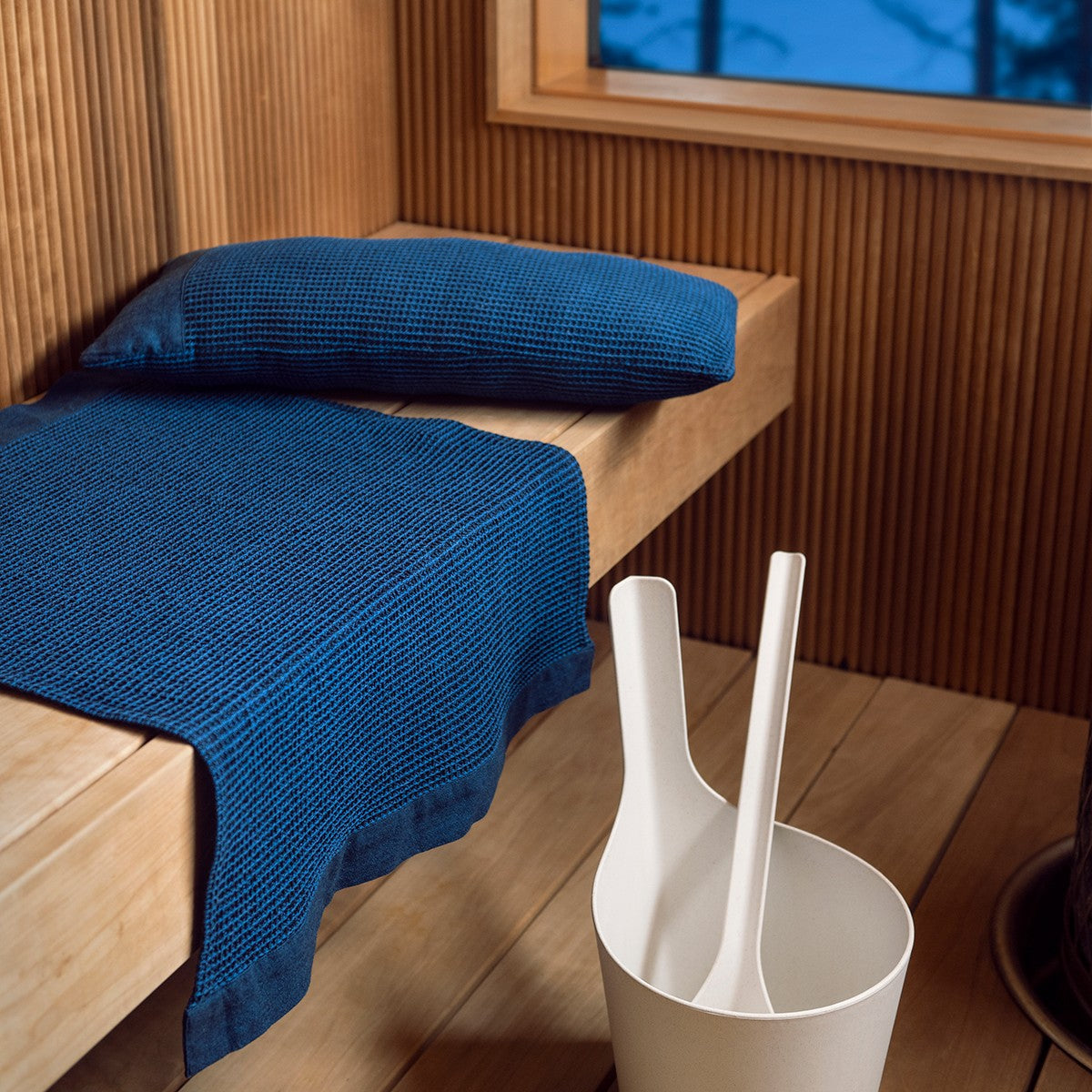 Rento Kenno Blue / Black Sauna Seat Cover