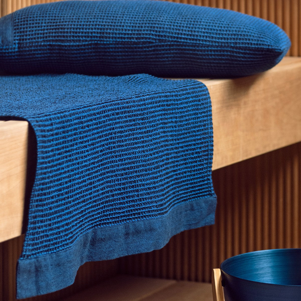 Rento Kenno Blue / Black Sauna Bench Cover
