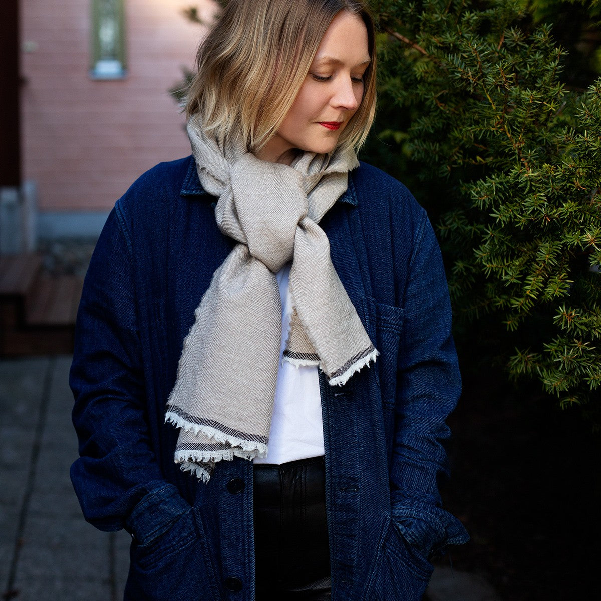 Lapuan Kankurit Viiru Beige Wool Scarf