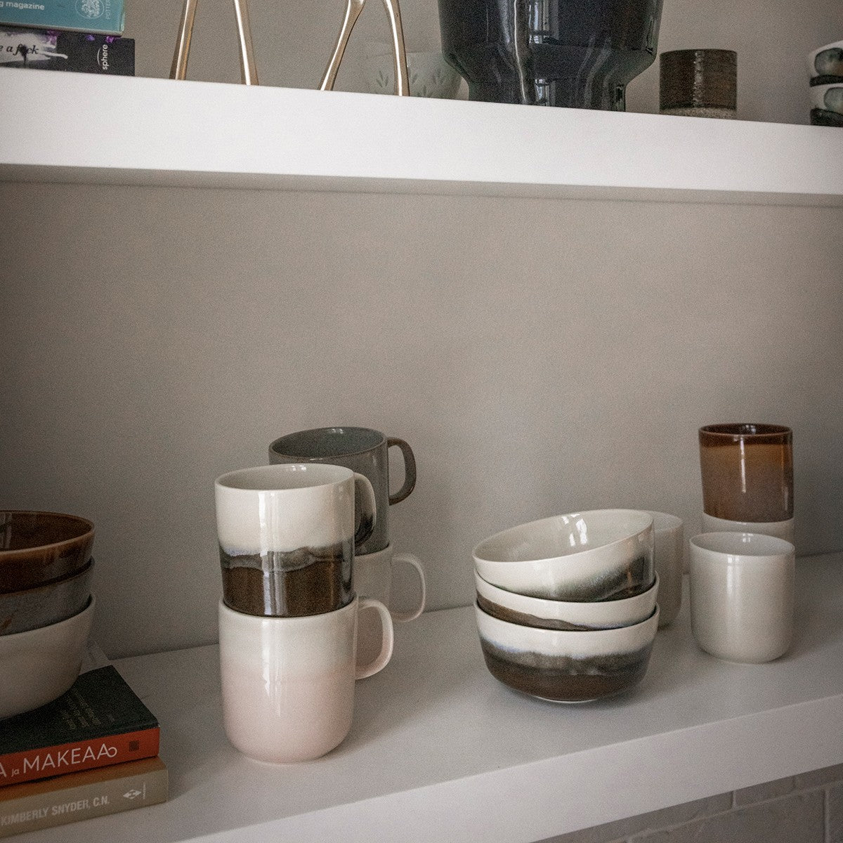 Pentik Tuntu Dark Brown / Off White Mug - 12 oz