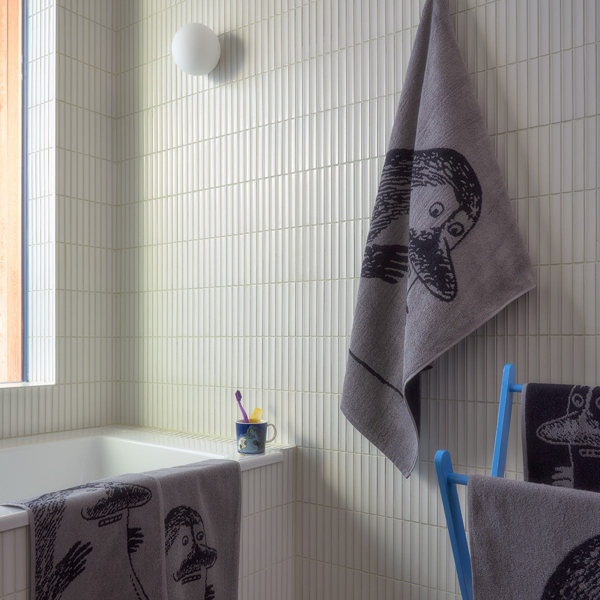 Arabia Moomin The Groke Dark Grey / Black Bath Towel