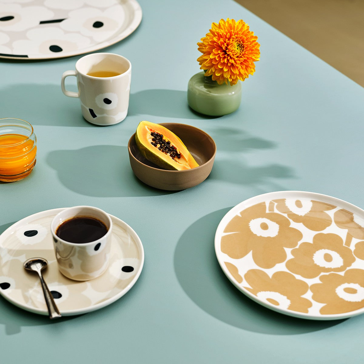 Marimekko Unikko White / Beige Dinner Plate