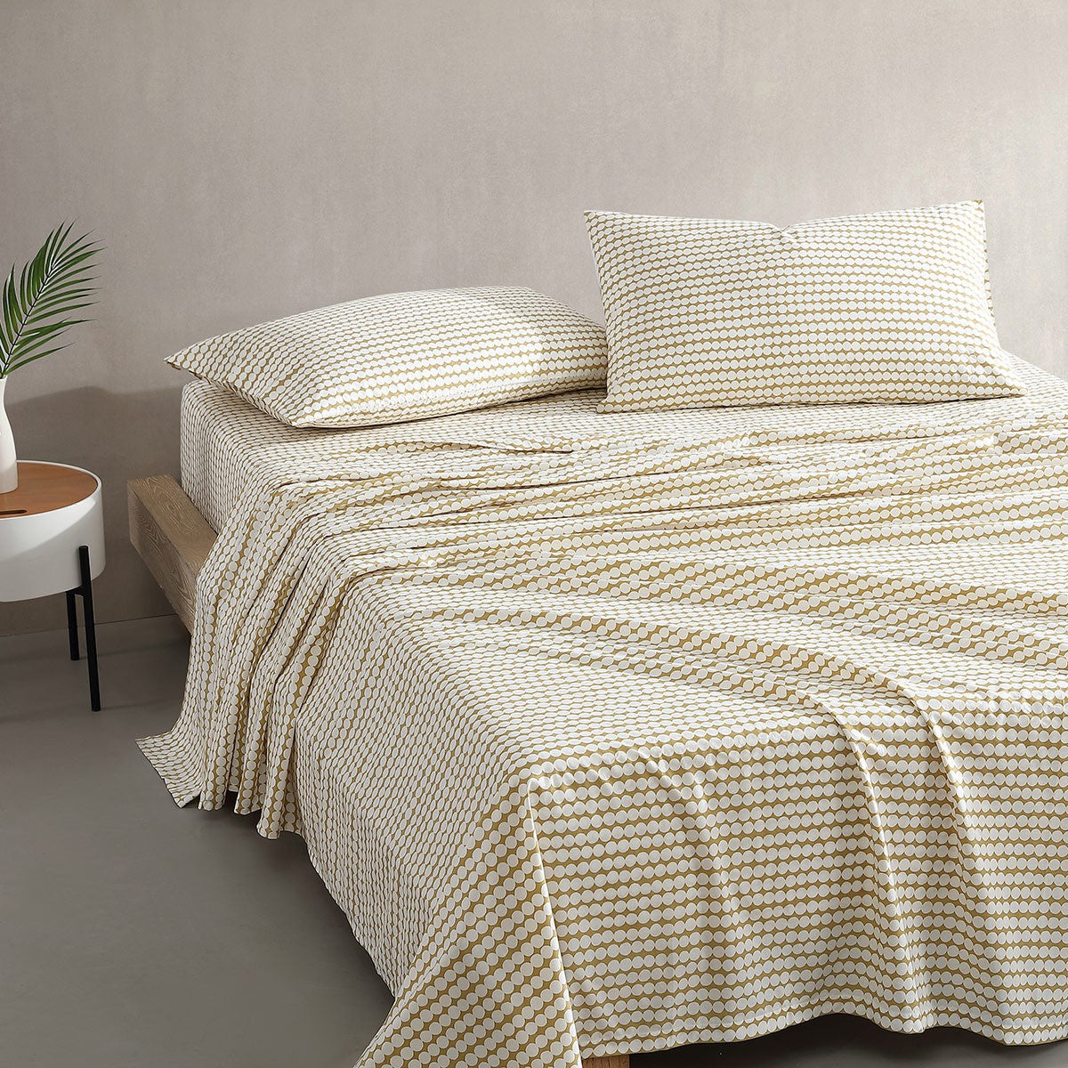 Marimekko Pikku Rasymatto Beige / White Queen Sheet Set