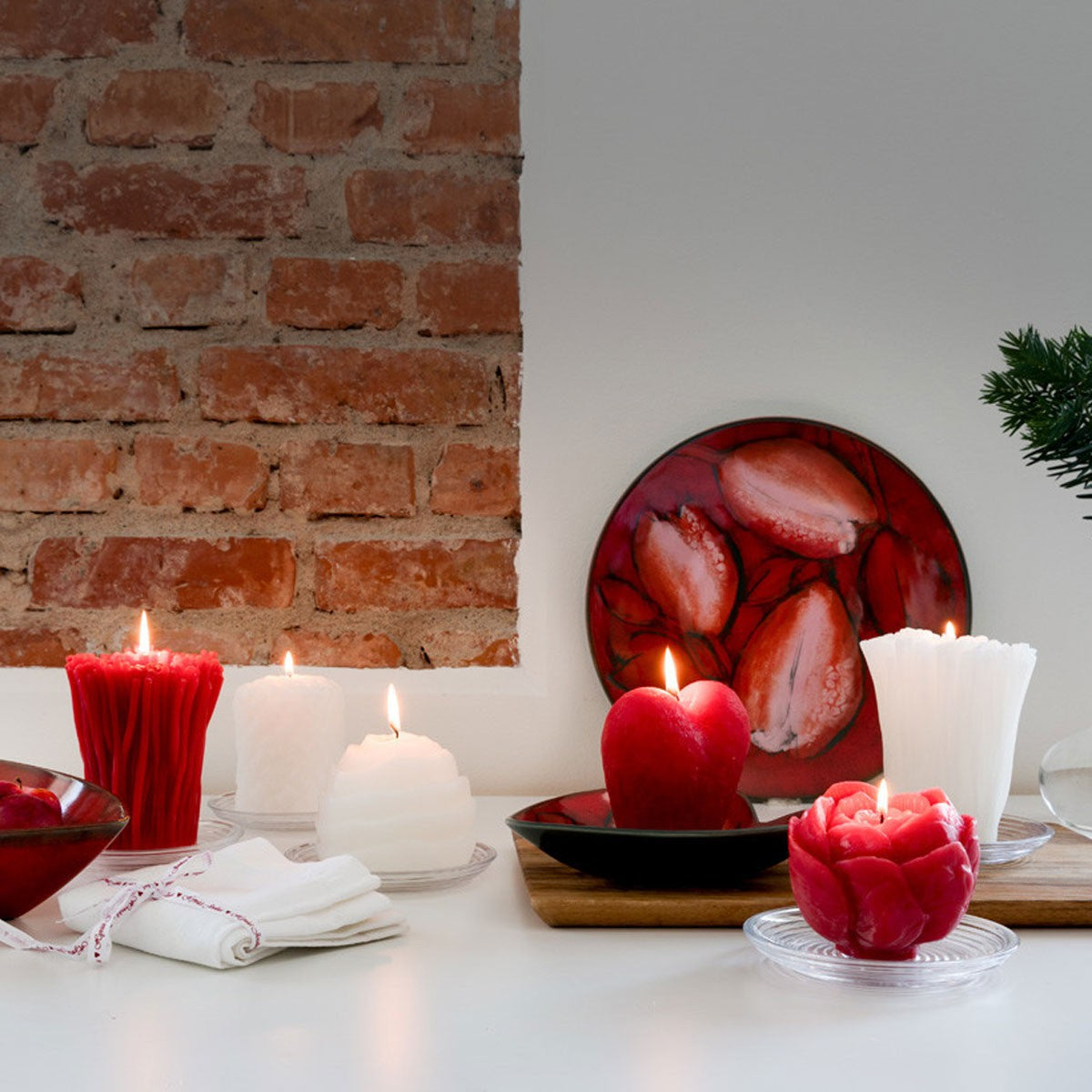 Pentik Kaisla Red Table Candle