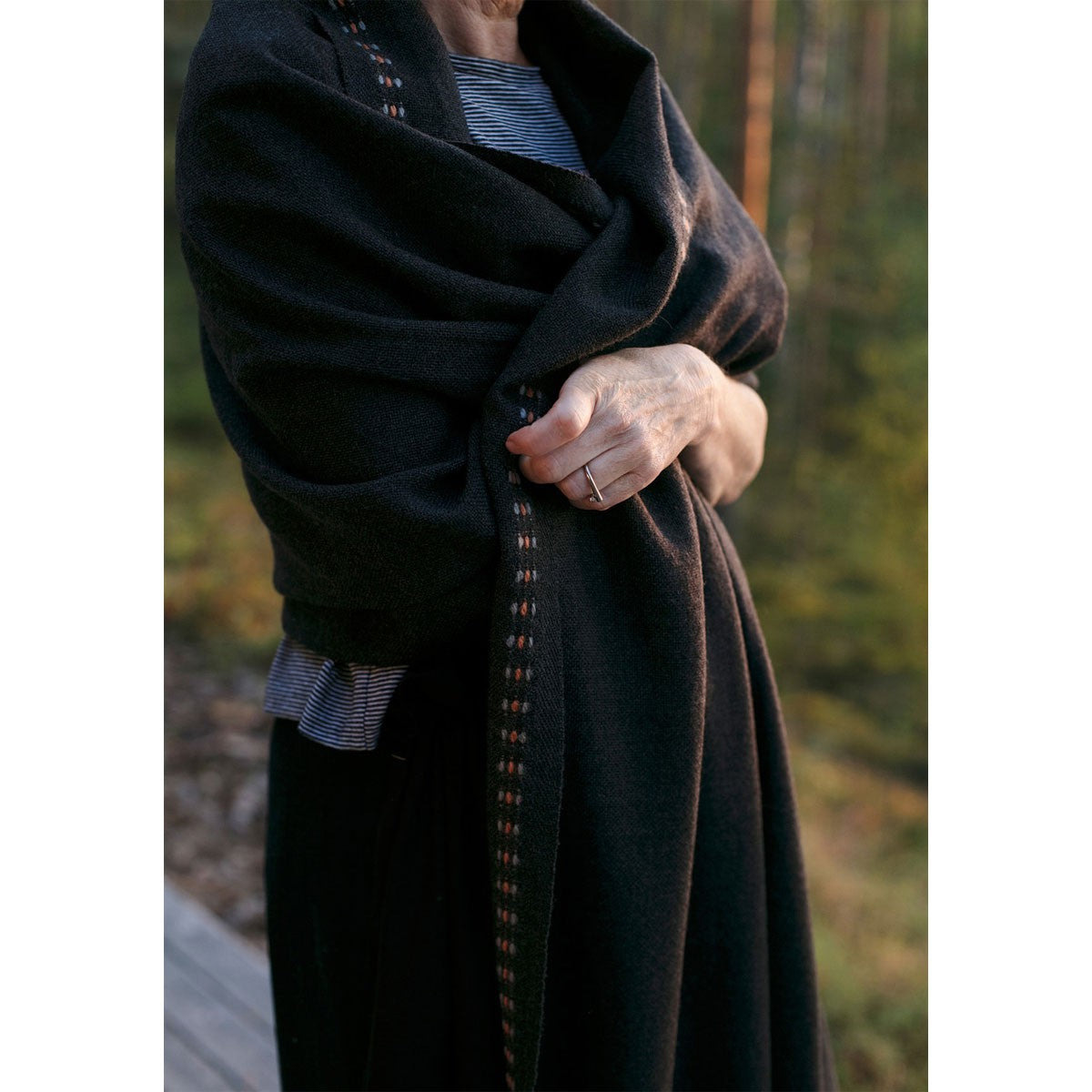 Lapuan Kankurit Saana Charcoal Scarf