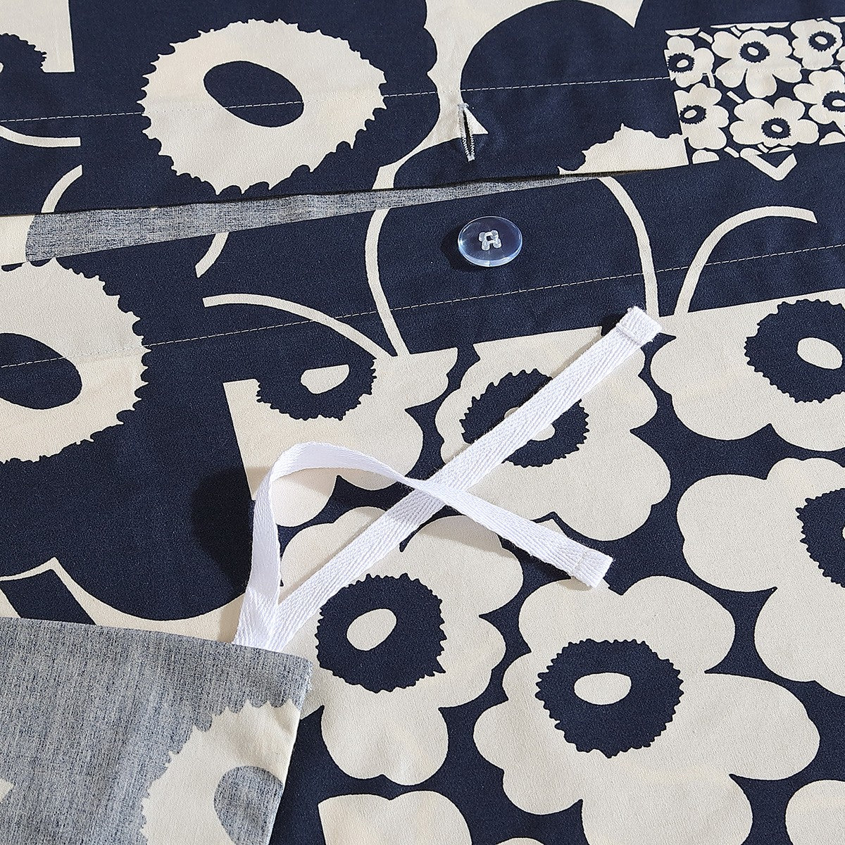 Marimekko Unikko Kollaasi Dark Blue / Off White Full / Queen Duvet Cover Set