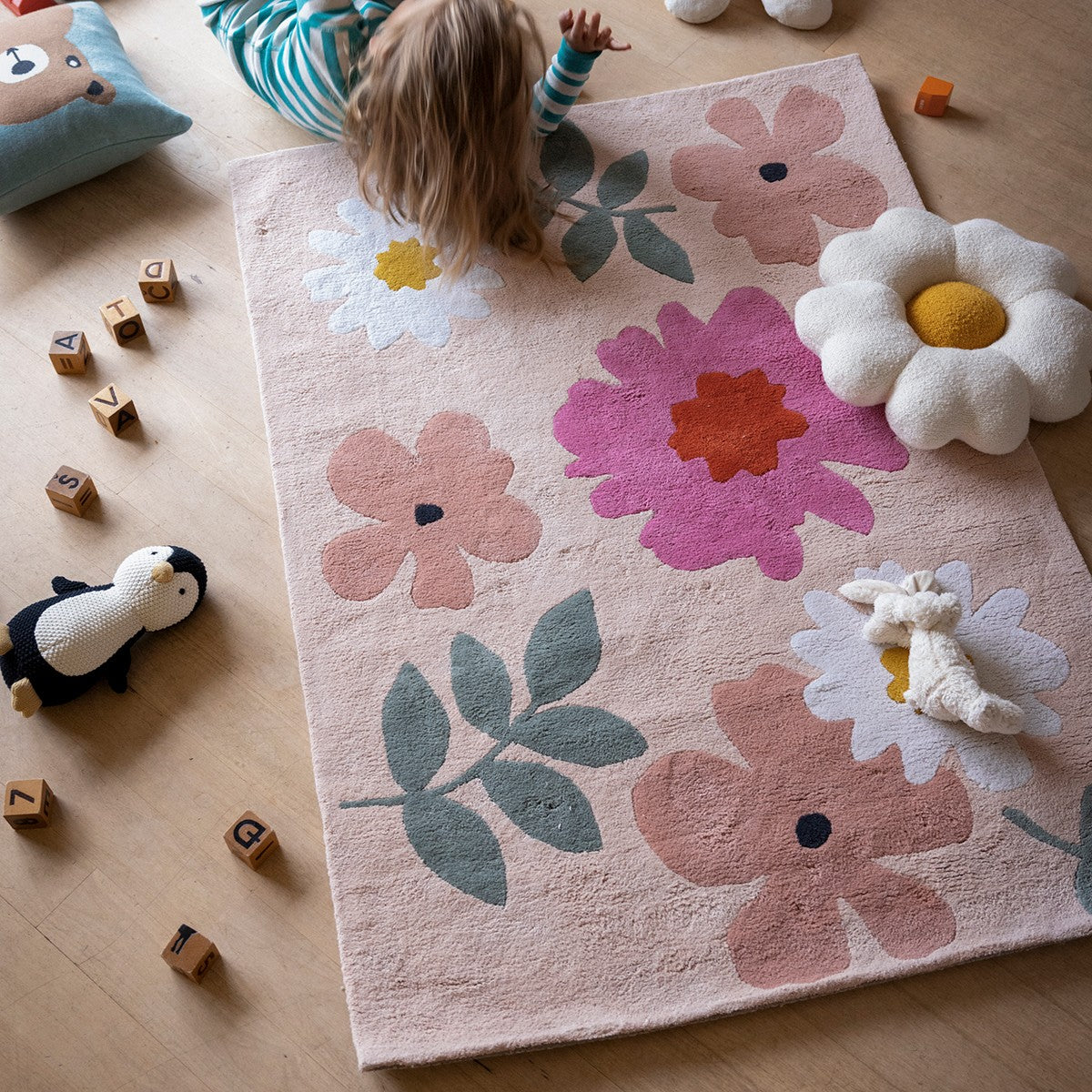 Pentik Kukka Pink / Multi Rug
