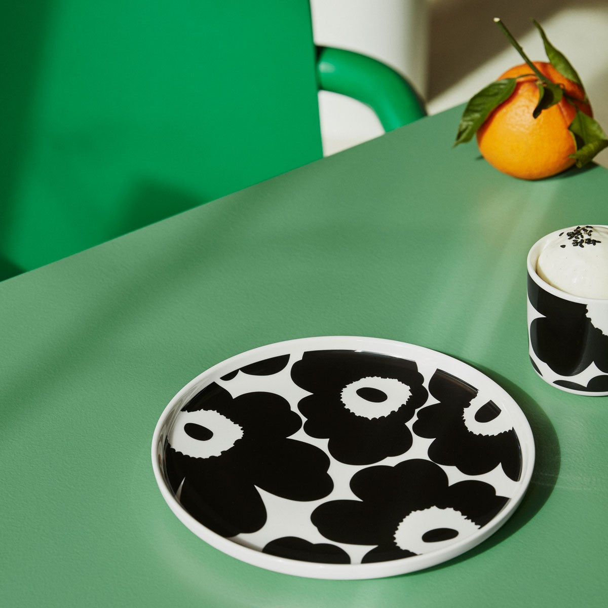 Marimekko Unikko White / Black Salad Plate